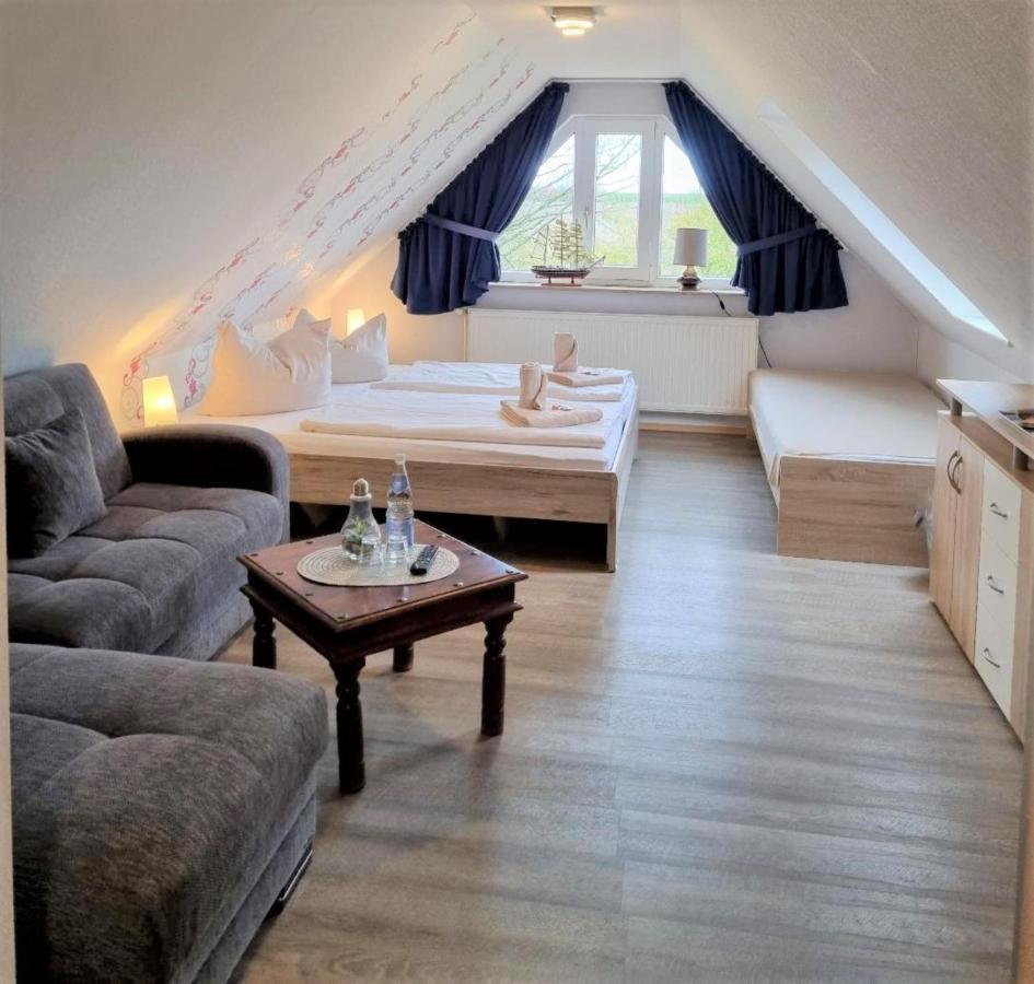 Hotel Up Diek Carolinensiel Eksteriør billede
