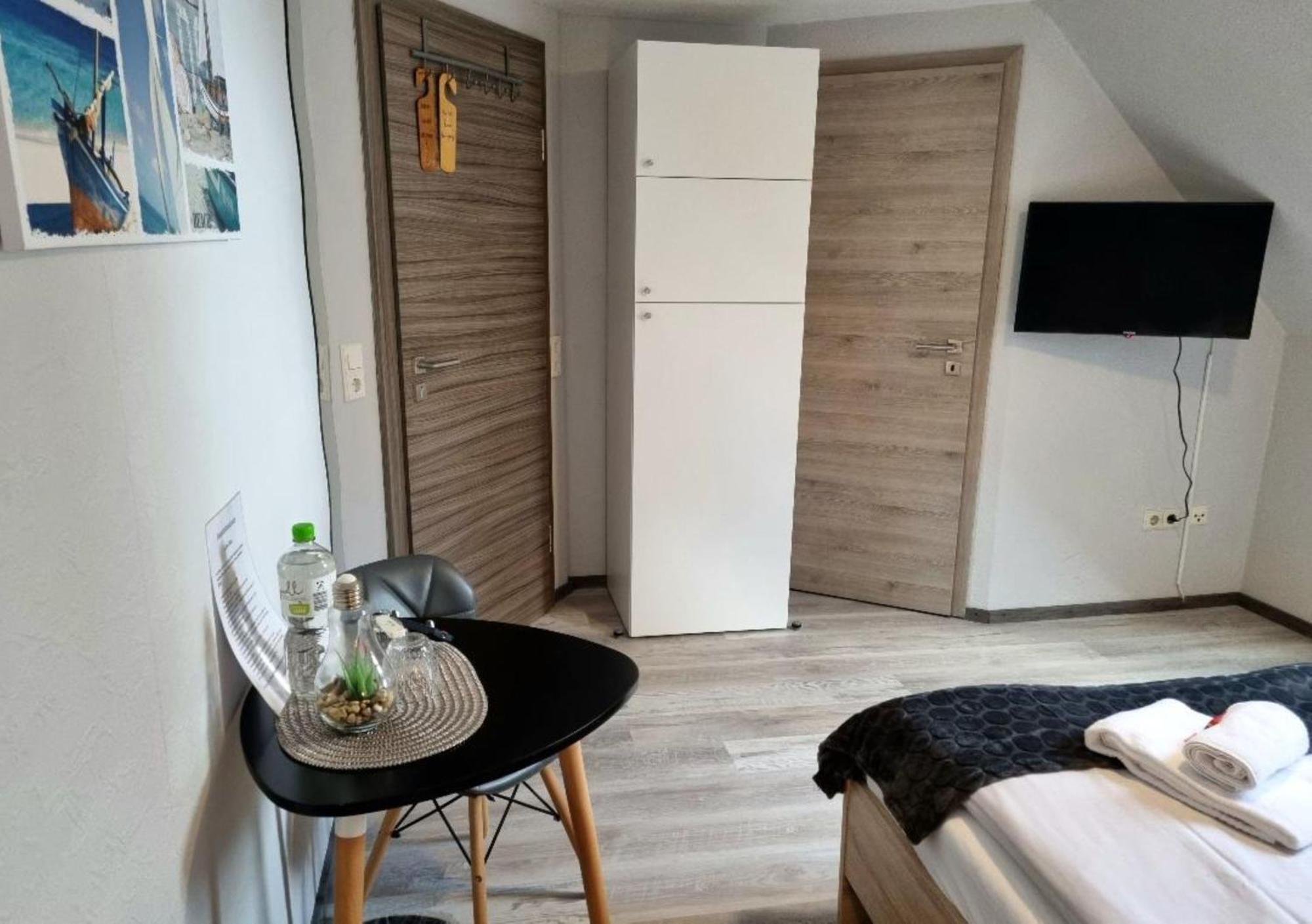 Hotel Up Diek Carolinensiel Eksteriør billede