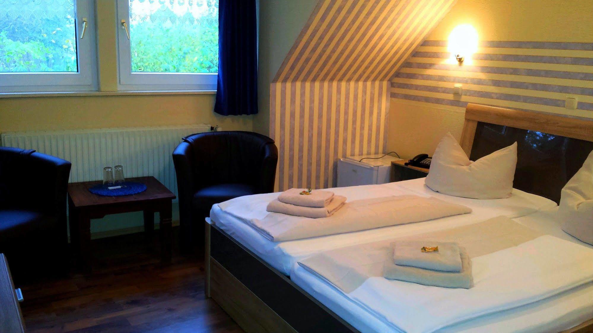 Hotel Up Diek Carolinensiel Eksteriør billede