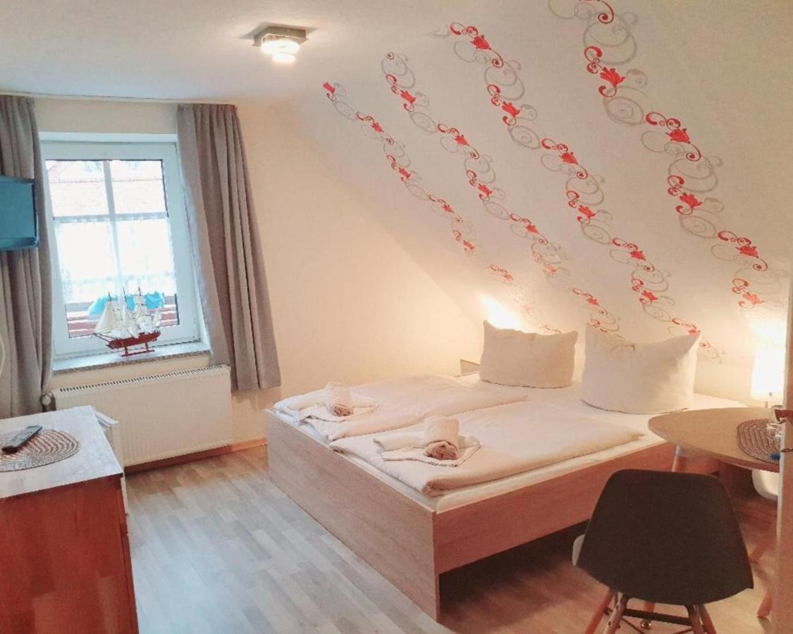 Hotel Up Diek Carolinensiel Eksteriør billede